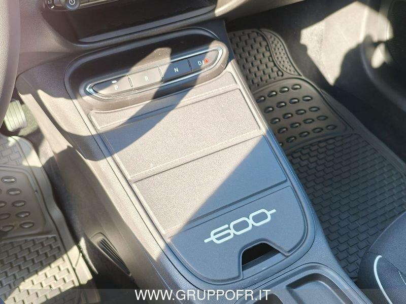 FIAT 600 1.2 Hybrid 110cv