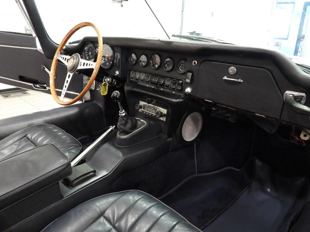 Jaguar XJ6 Berlina E-TYPE 4.2 ROADSTER