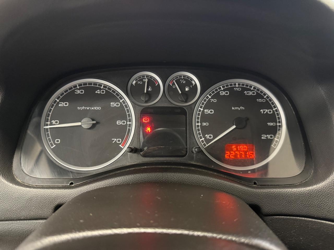 Peugeot 307 1.6 16V 5p. XR 109CV