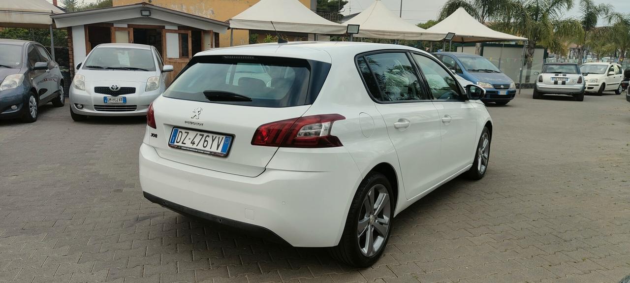 Peugeot 308 BlueHDi 120 Allure cambio automatico