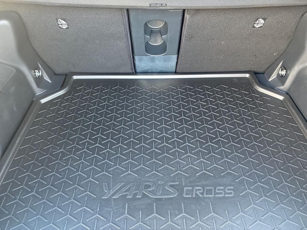 Toyota Yaris Cross 1.5h Lounge awd-i 130cv e-cvt