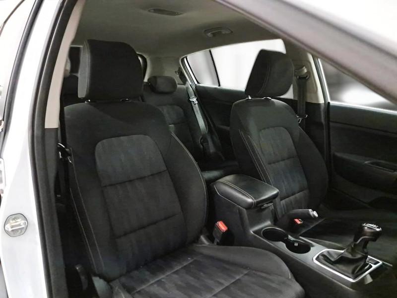 KIA SPORTAGE 1.6 CRDI MHYB 100KW BUSINESS CLASS 2WD