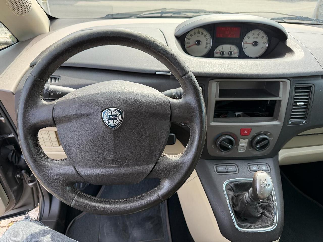 Lancia MUSA 1.4 16V Platino Plus-11/2006