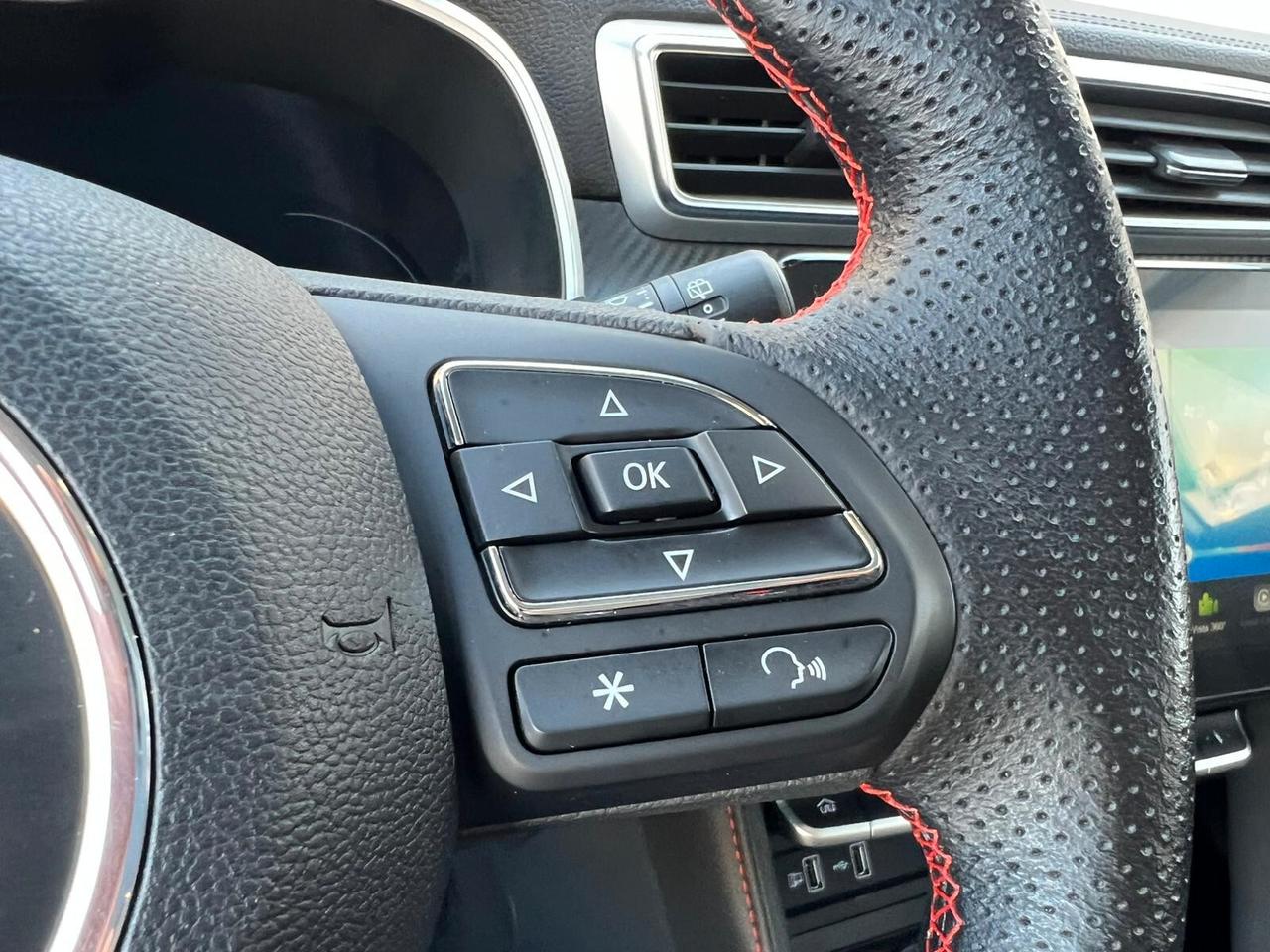 MG ZS 1.0 T-GDI 111CV 2023 LUXURY!!! TETTO APRIBILE!!!