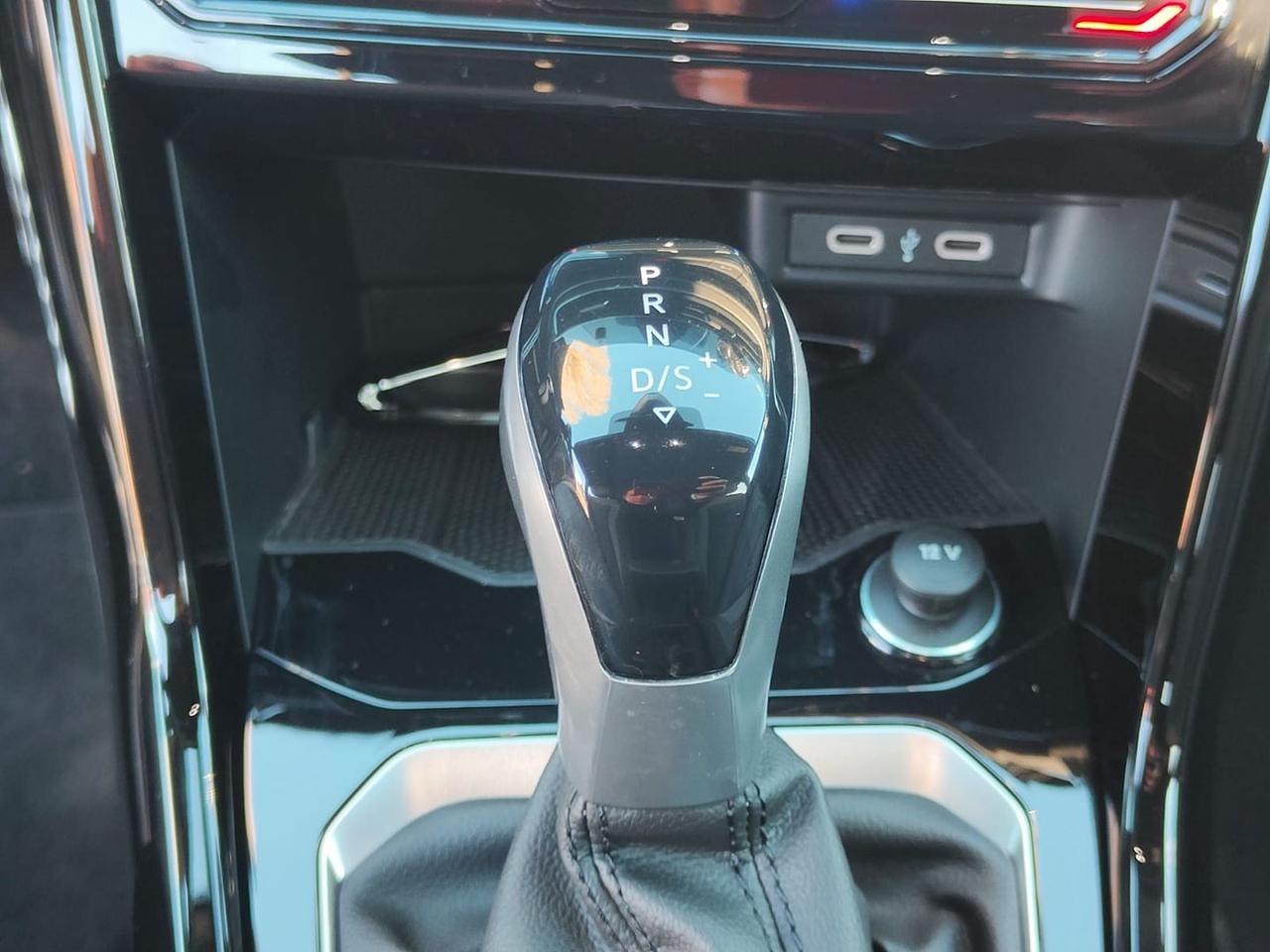 Volkswagen T-Roc R-line #8115