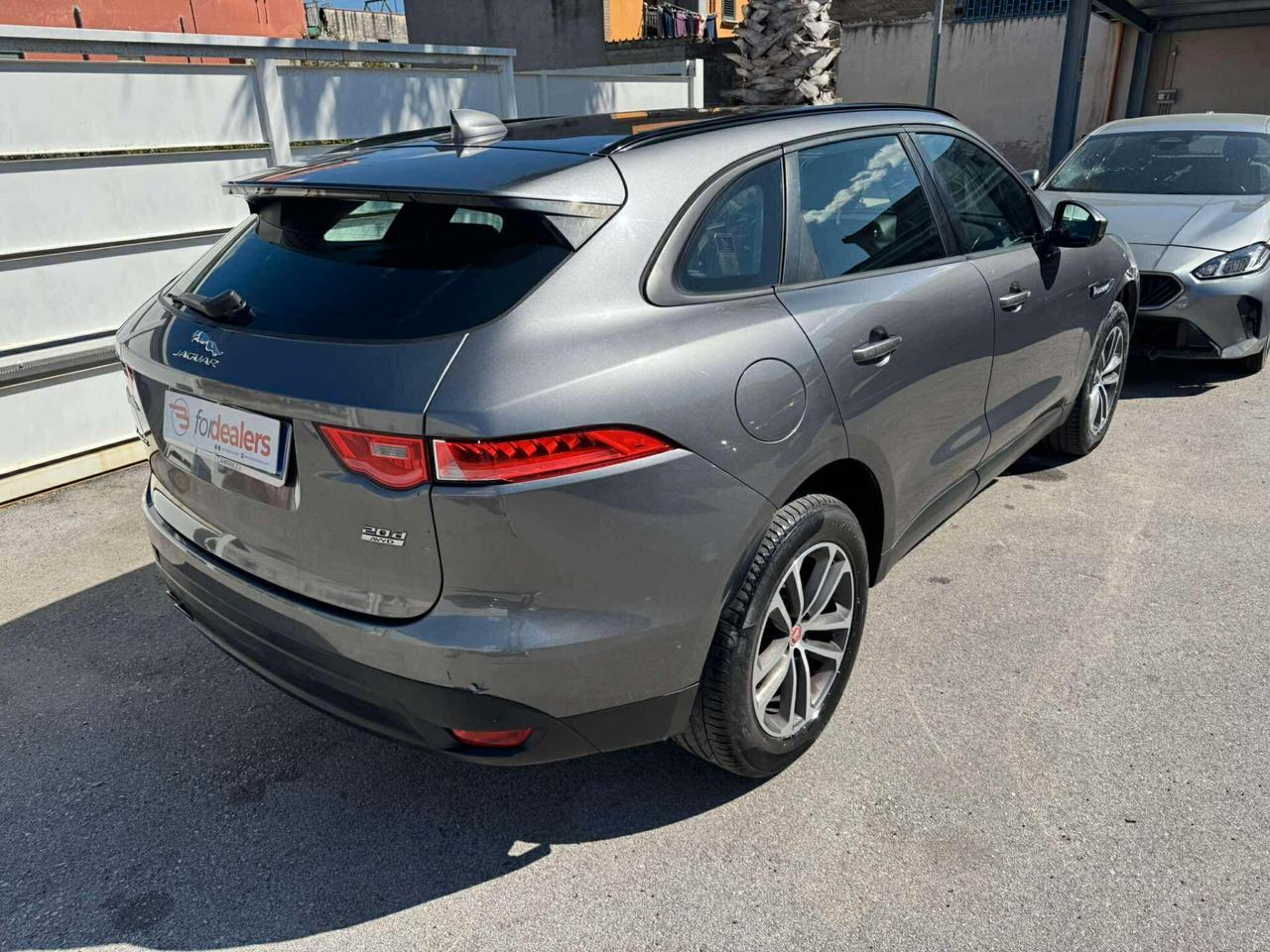 Jaguar F-Pace 2.0 D 180 CV AWD aut. Pure-2018