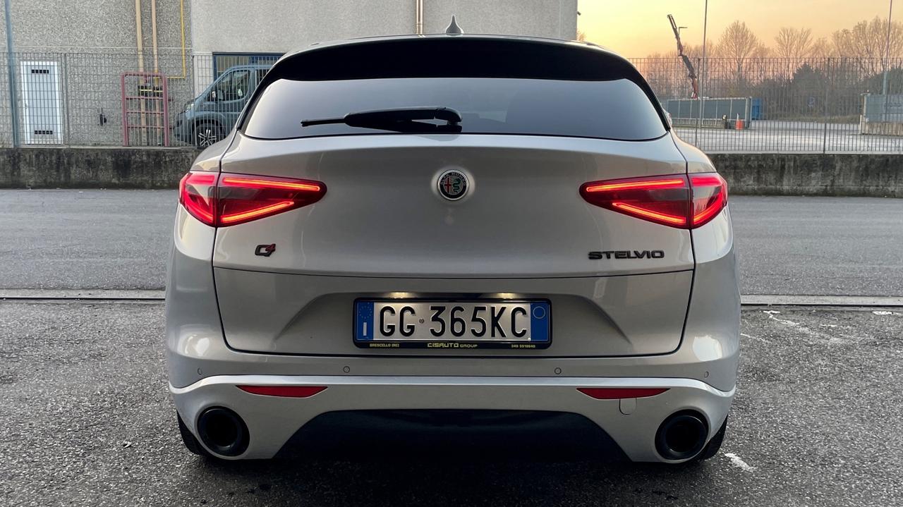 ALFA ROMEO STELVIO 2.2 Q4 TURBODIESEL VELOCE 210CV - SEDILI ELETTRICI RISCALDABILI CON MEMORIA, VOLANTE RISCALDABILE, FULL LED