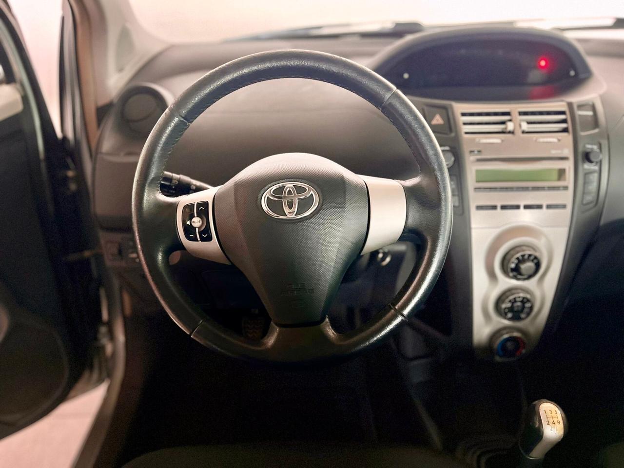 Toyota Yaris 1 .4 d4d NAVI