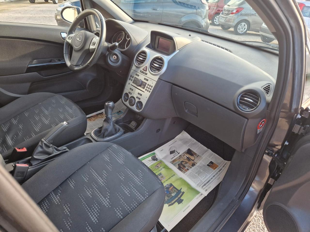 Opel Corsa 1.2 5 porte Elective