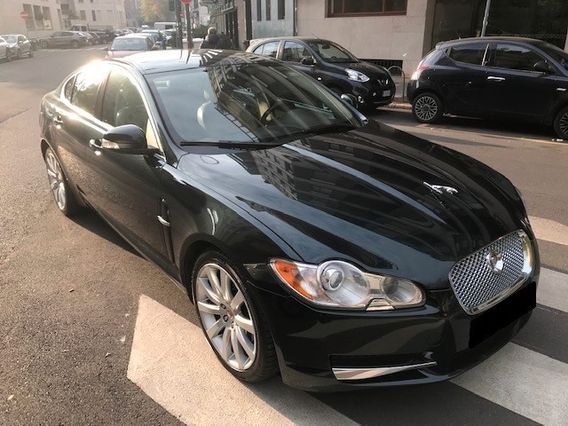 Jaguar XF 4.2 V8 Premium Luxury