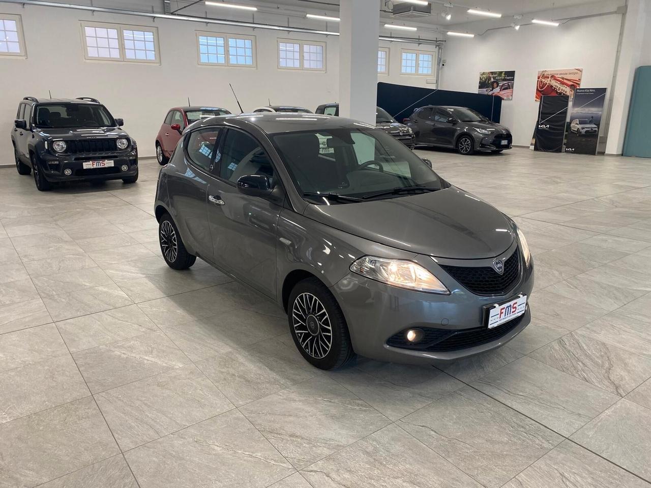 Lancia Ypsilon 1.2 69 CV 5 porte GPL Ecochic Gold