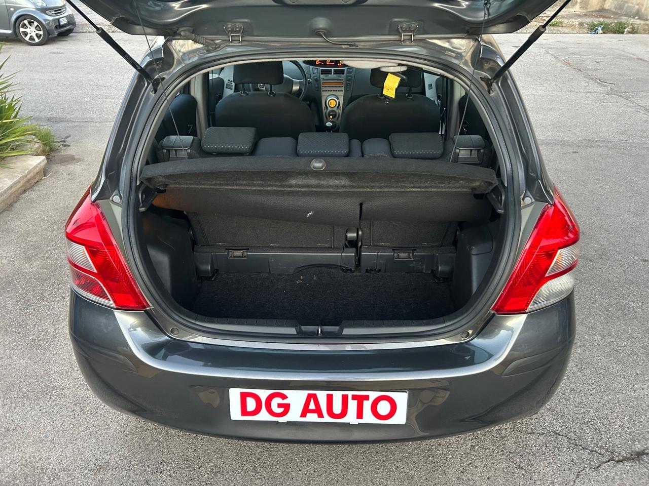 Toyota Yaris 1.3 benzina 2010