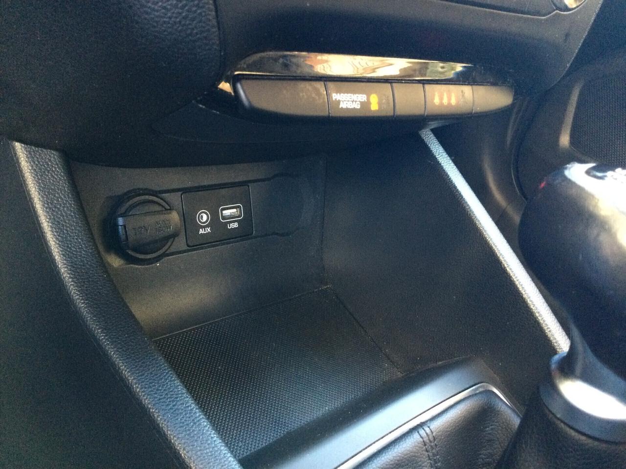 Hyundai i20 1.2 84 CV 5 porte Blackline