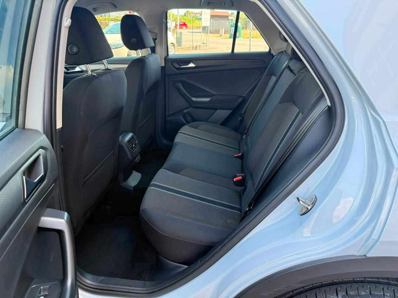 Volkswagen T-Roc 1.5 TSI ACT DSG Business BlueMotion Technology