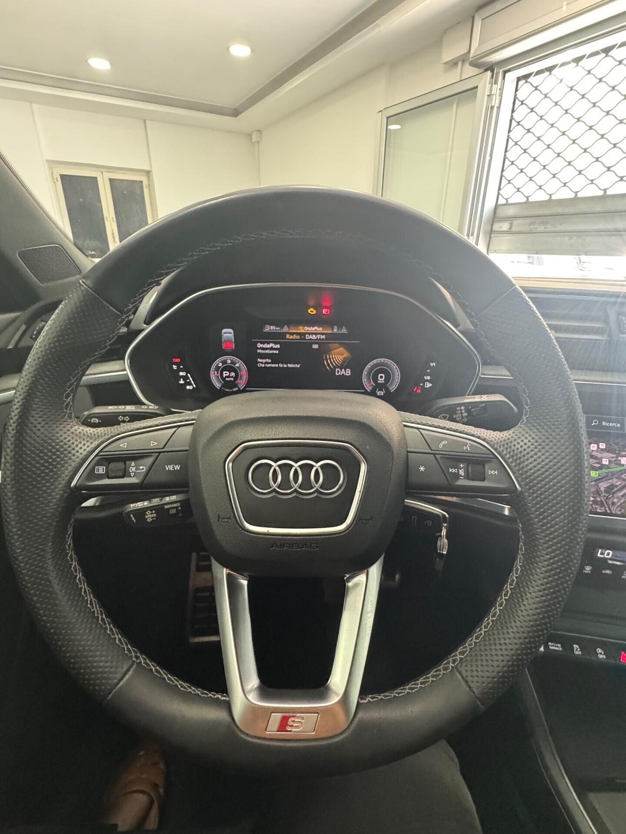 Audi Q3 35 TDI S tronic s-line edition