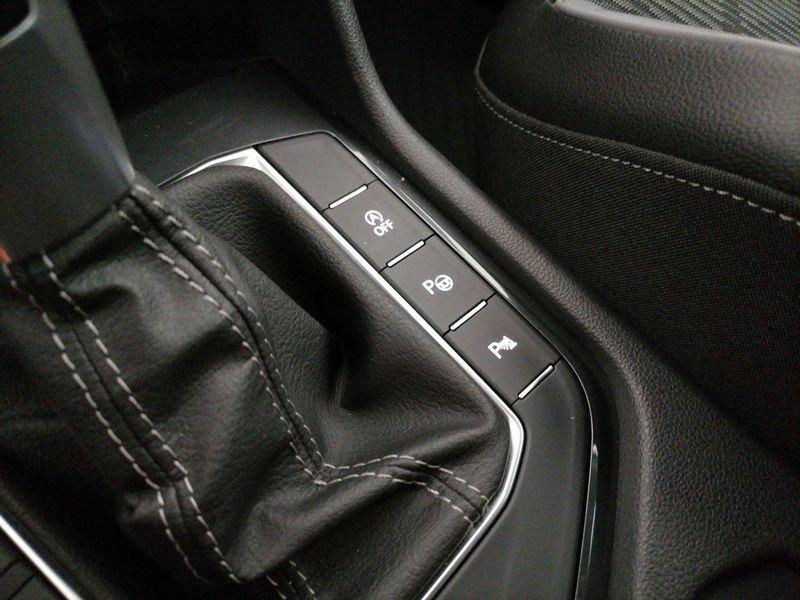 Volkswagen Tiguan 1.5 tsi R-Line 150cv dsg