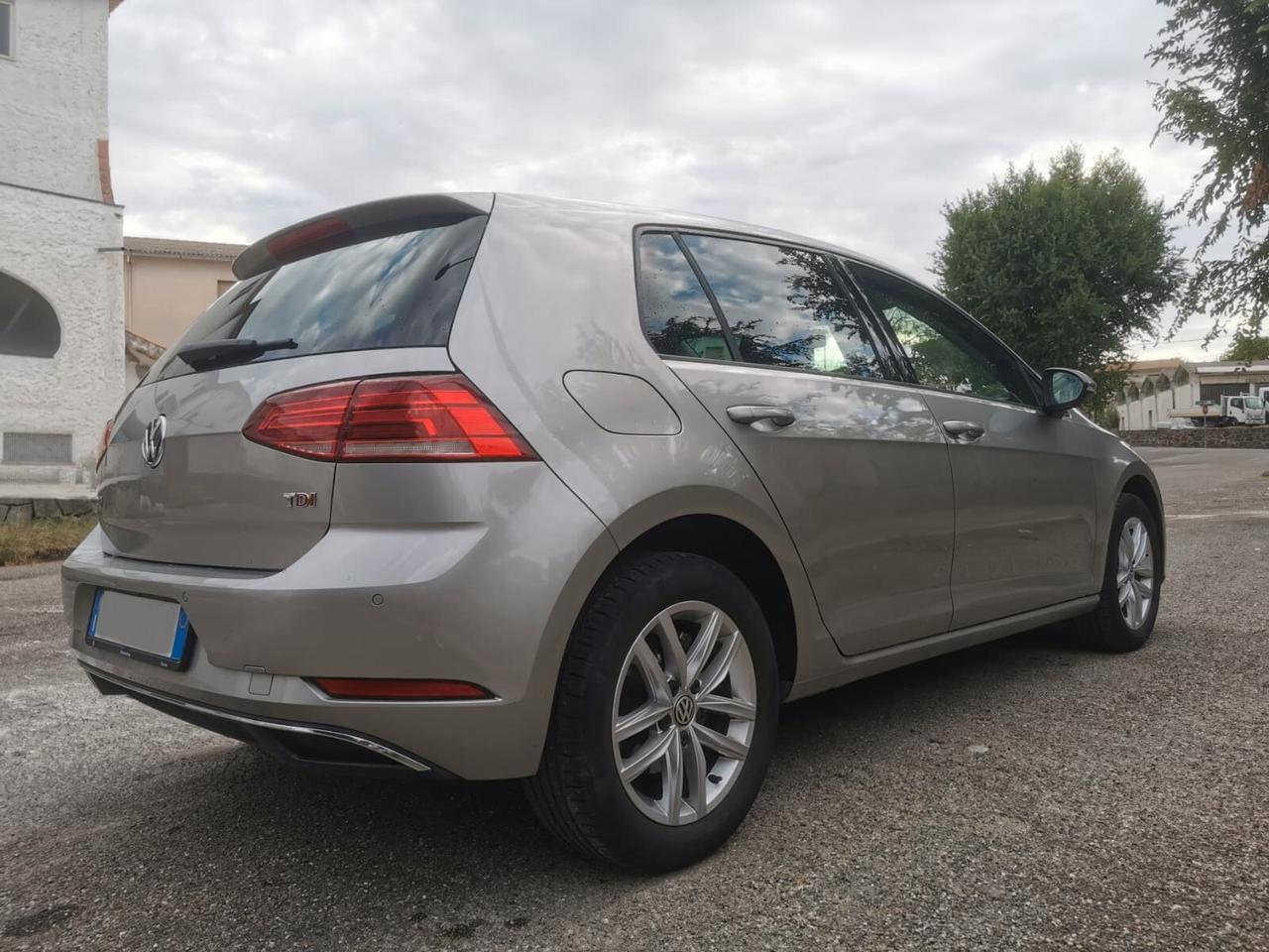 VOLKSWAGEN GOLF 7.5 1.6 TDI