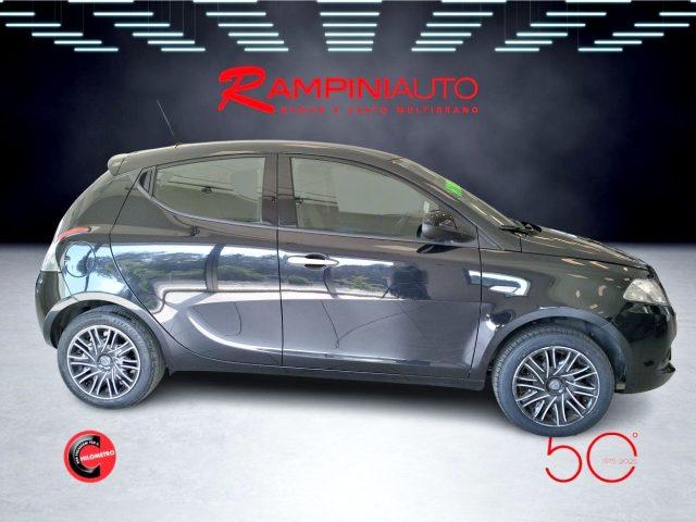LANCIA Ypsilon 1.0 FireFly Hybrid Km 35.000 Iva Esposta