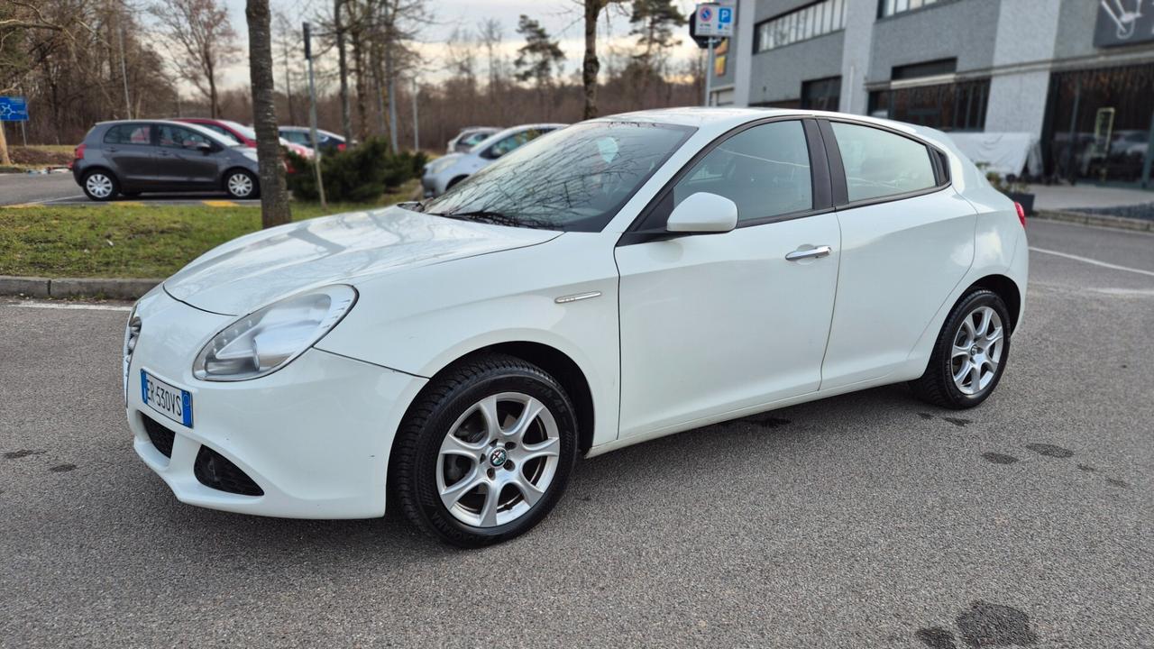Alfa Romeo Giulietta 1.4 Turbo *NEOPATENTATI *