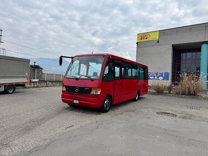 Autobus Scuole Mercedes-Benz V 818D