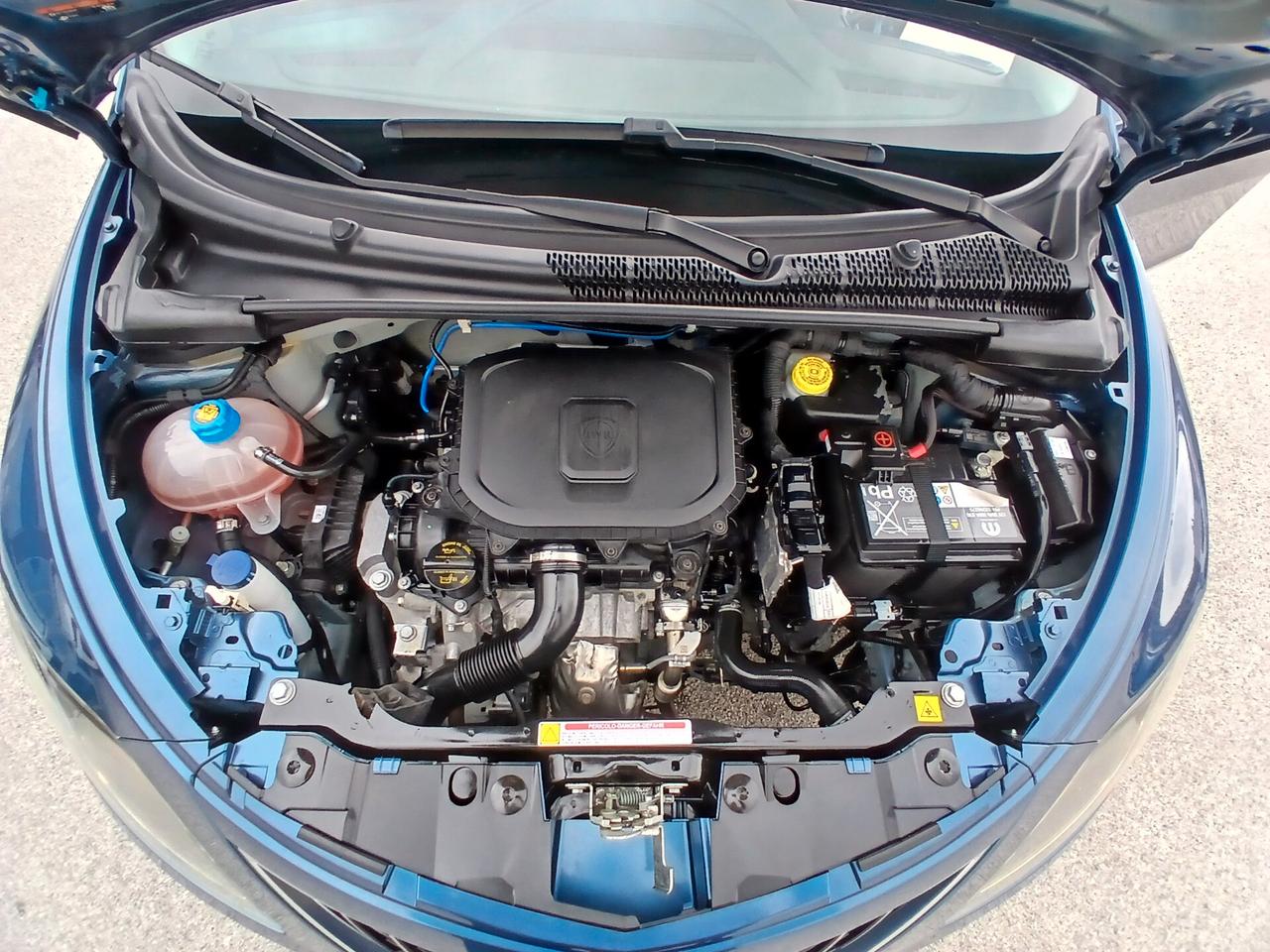 Lancia Ypsilon 1.0 HYBRID 70CV GOLD 2023