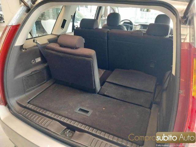 TATA Aria 7 posti