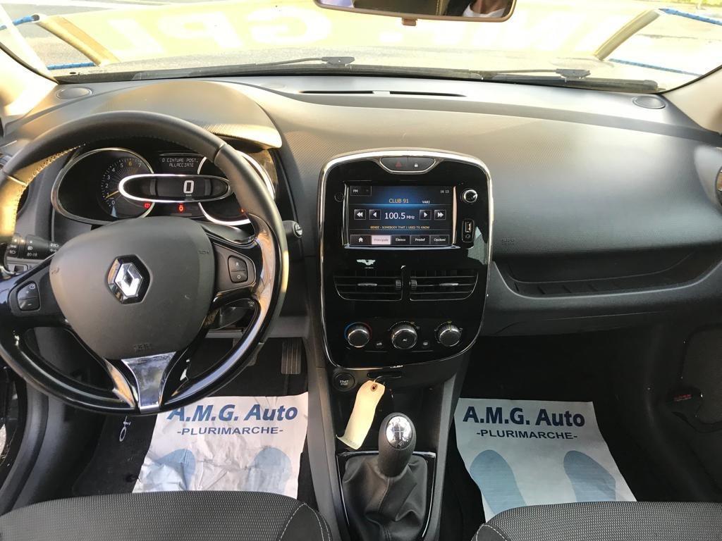 Renault Clio 1.2 75CV GPL 5 porte Auto pari al nuovo