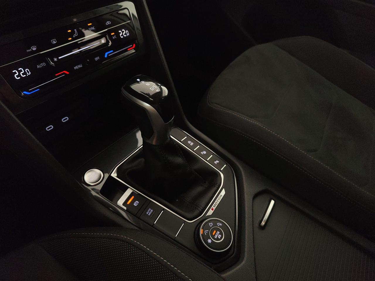 VOLKSWAGEN Tiguan 2.0 tdi Elegance 4motion 150cv dsg