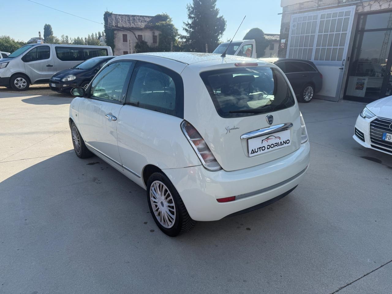 Lancia Ypsilon 1.2 Versus