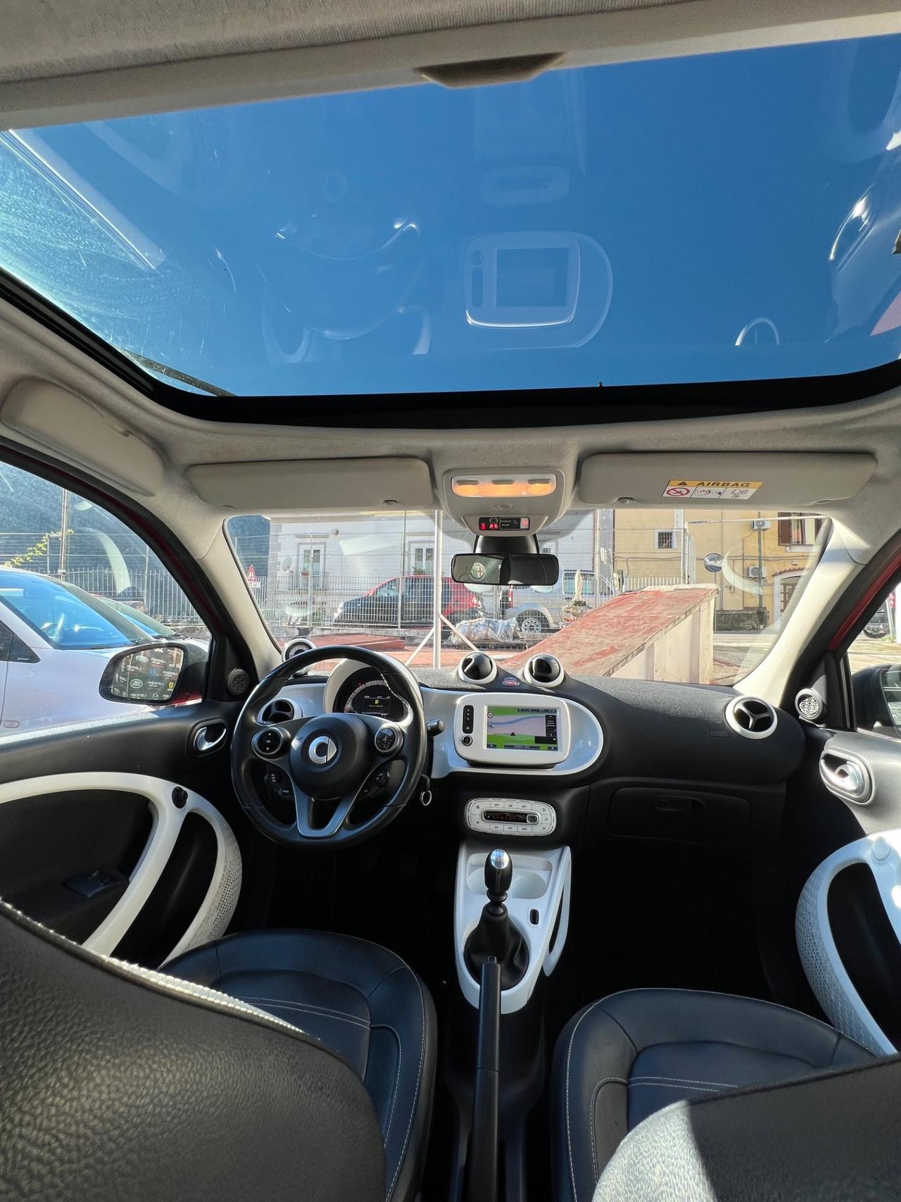 Smart ForFour 90cv TETTO/RETROCAMERA/BRACCIOLO