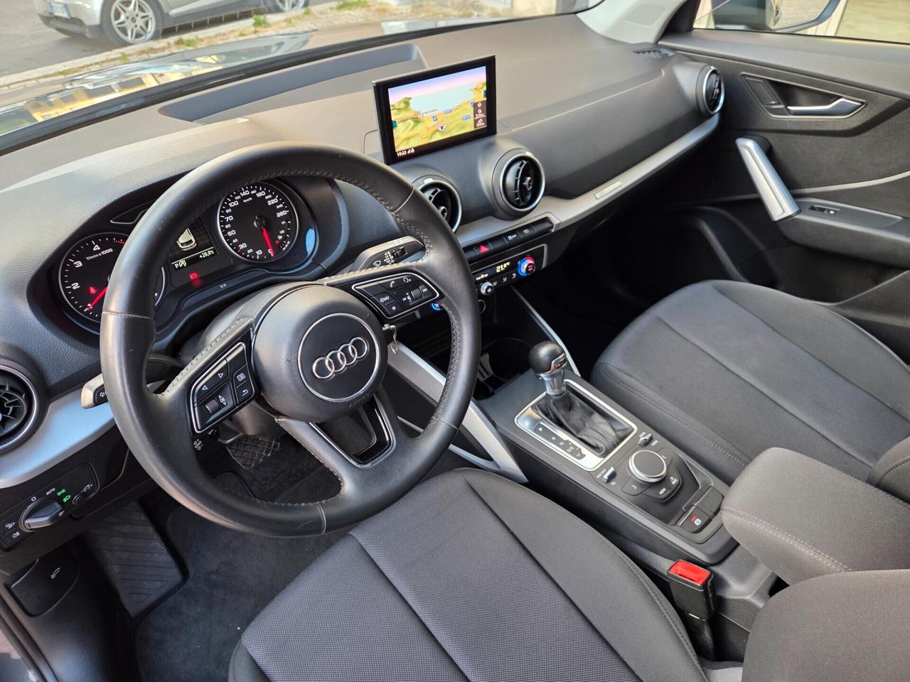 Audi Q2 30 TDI S tronic Business
