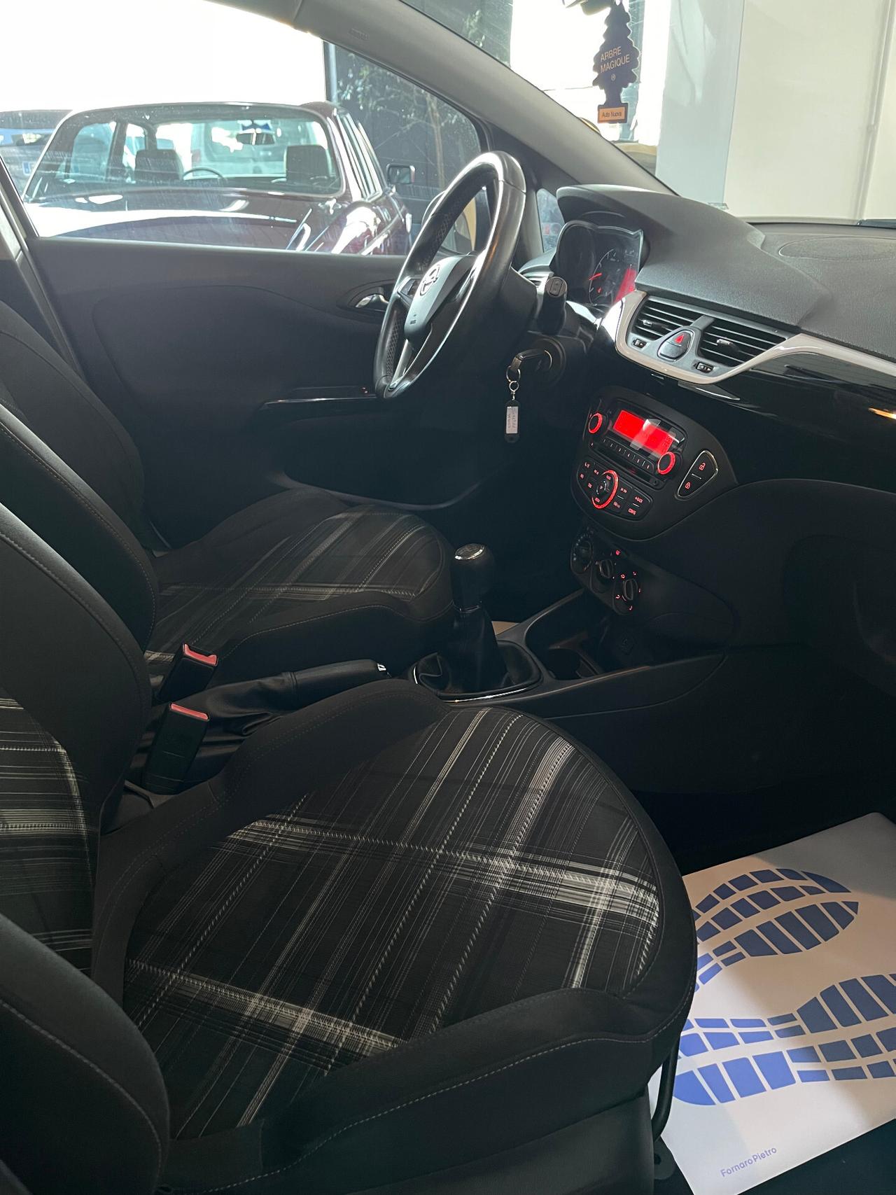 Opel Corsa 1.2 70 CV GPL 5p. b-Color