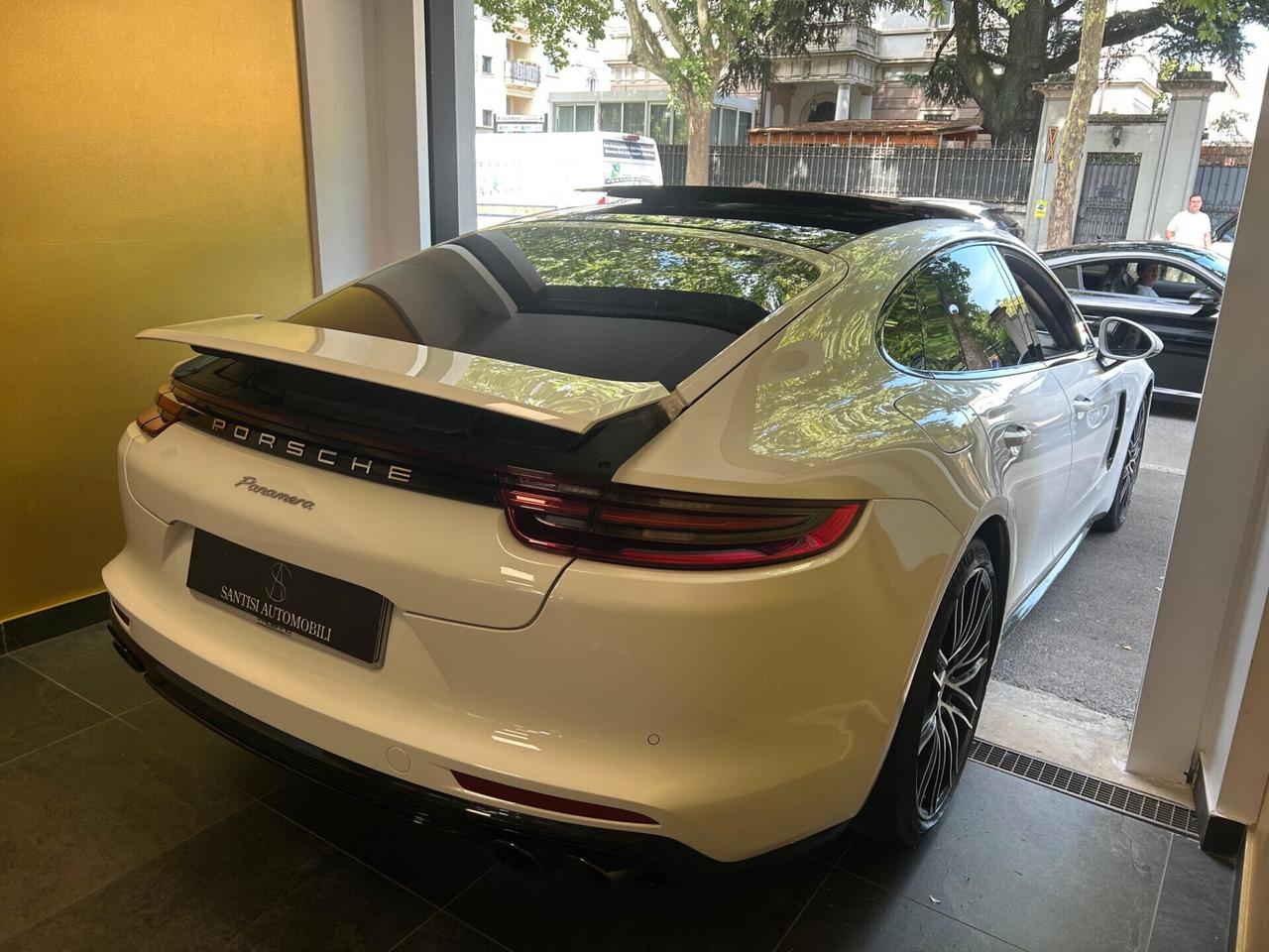 Porsche Panamera Sport Chrono