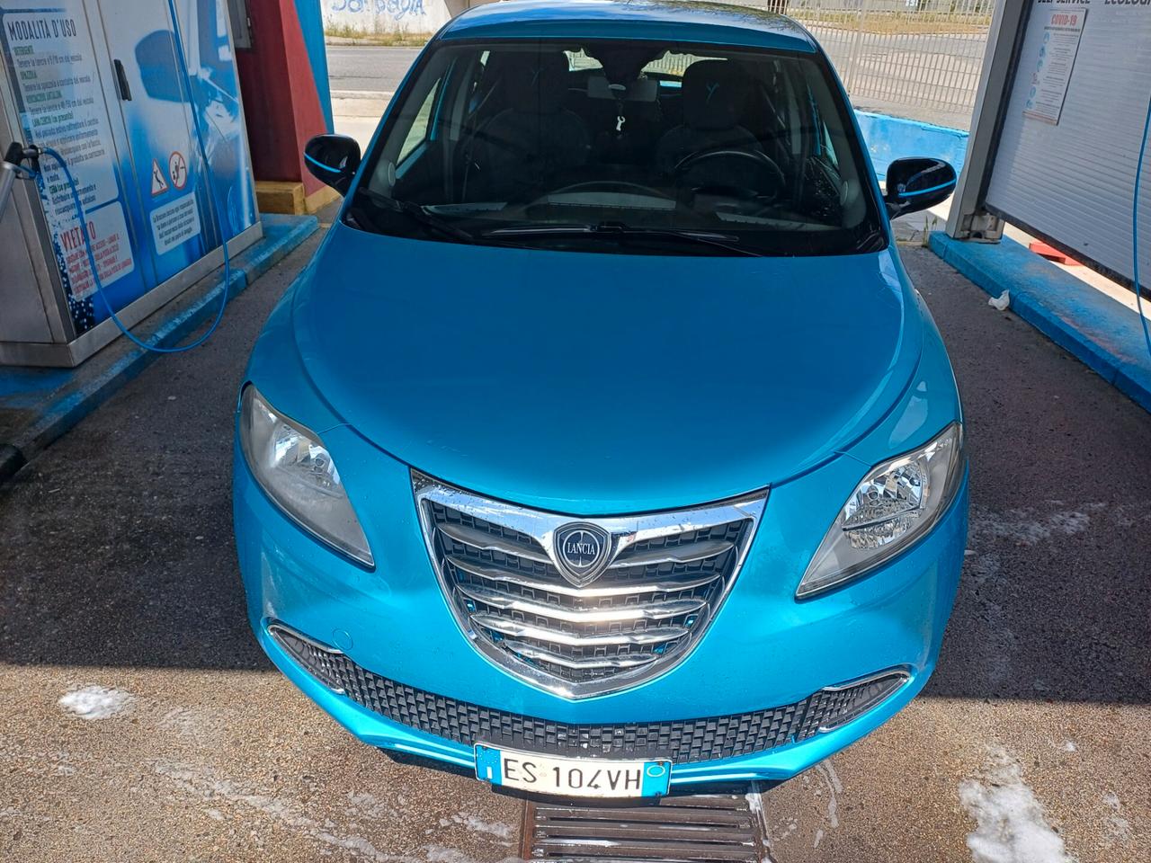 Lancia Ypsilon 1.2 69 CV 5 porte S&S Gold 2014