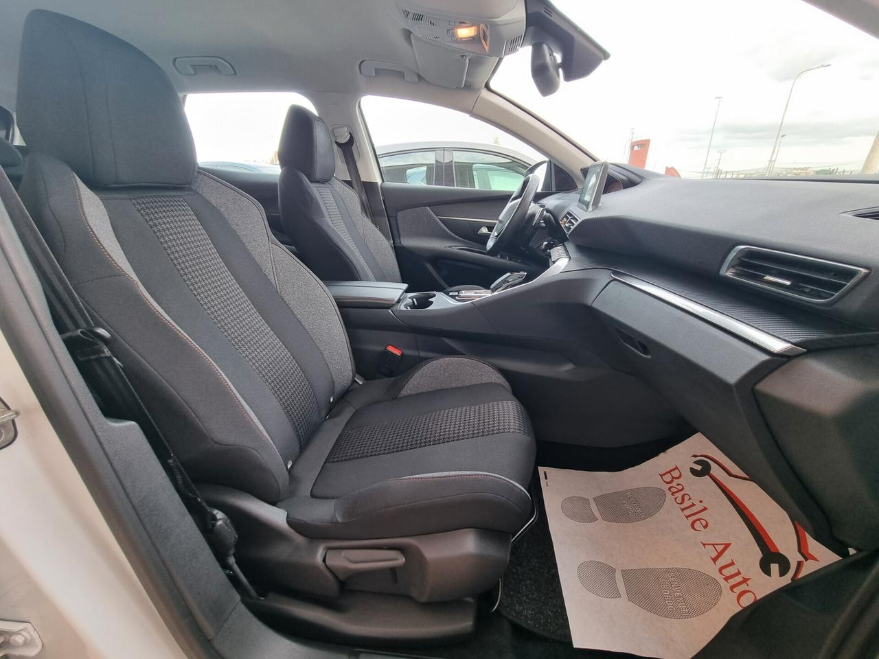 Peugeot 3008 BlueHDi 130 S&S Business