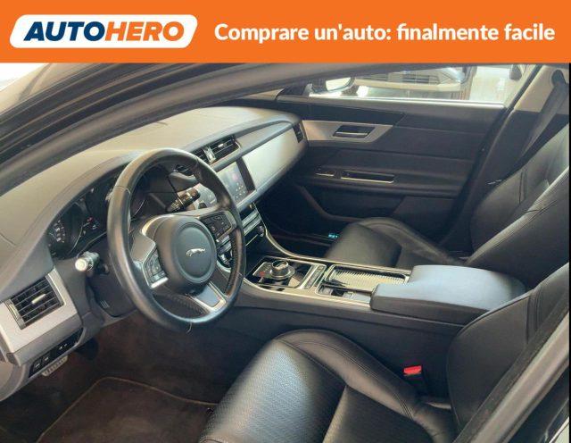 JAGUAR XF 2.0 D 180 CV AWD aut. Chequered Flag