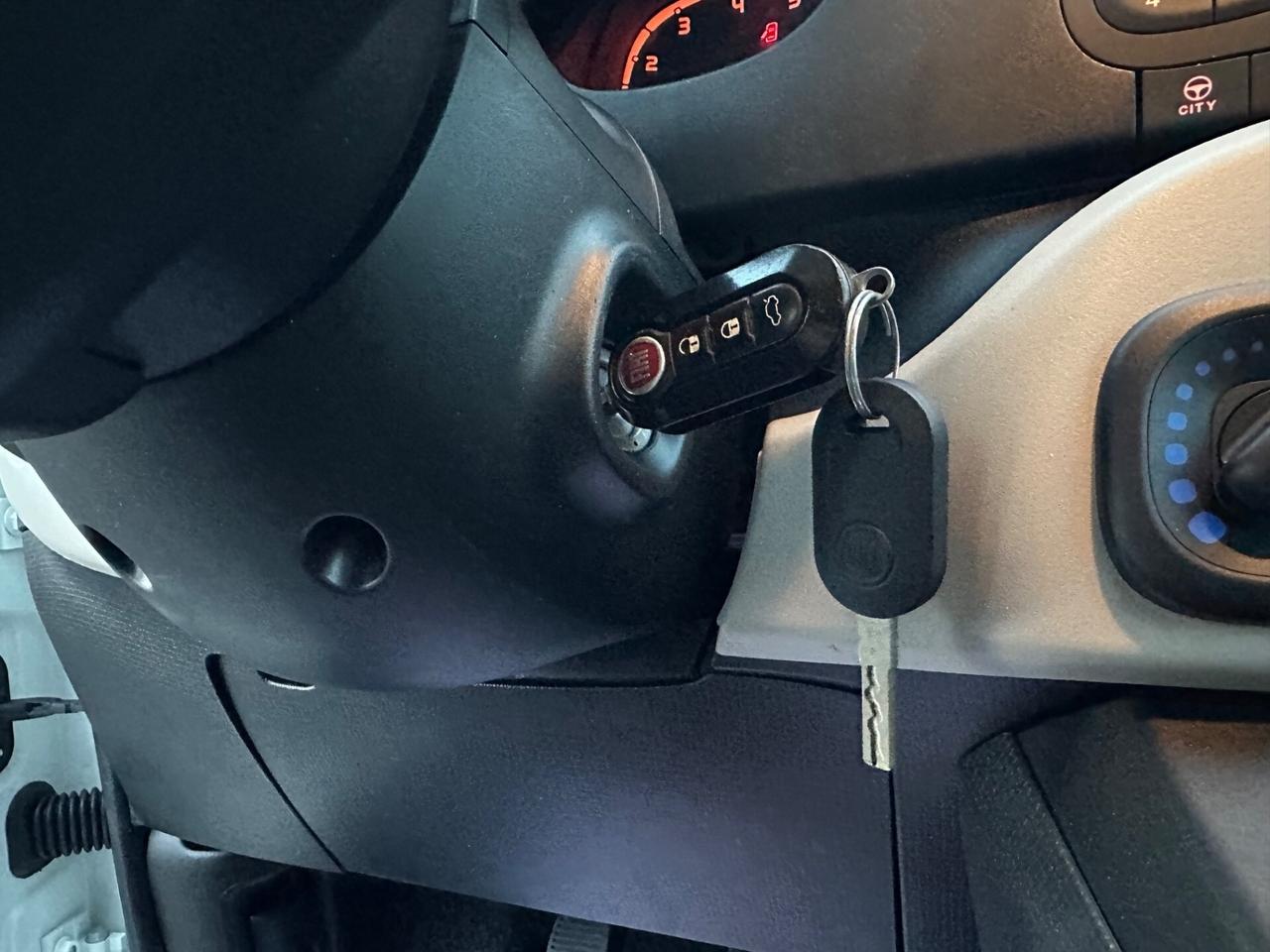 Fiat Panda 2014 0.9 86CV Natural Power SOLI 61.000