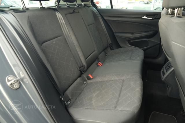 VOLKSWAGEN Golf 1.0 eTSI EVO DSG Life