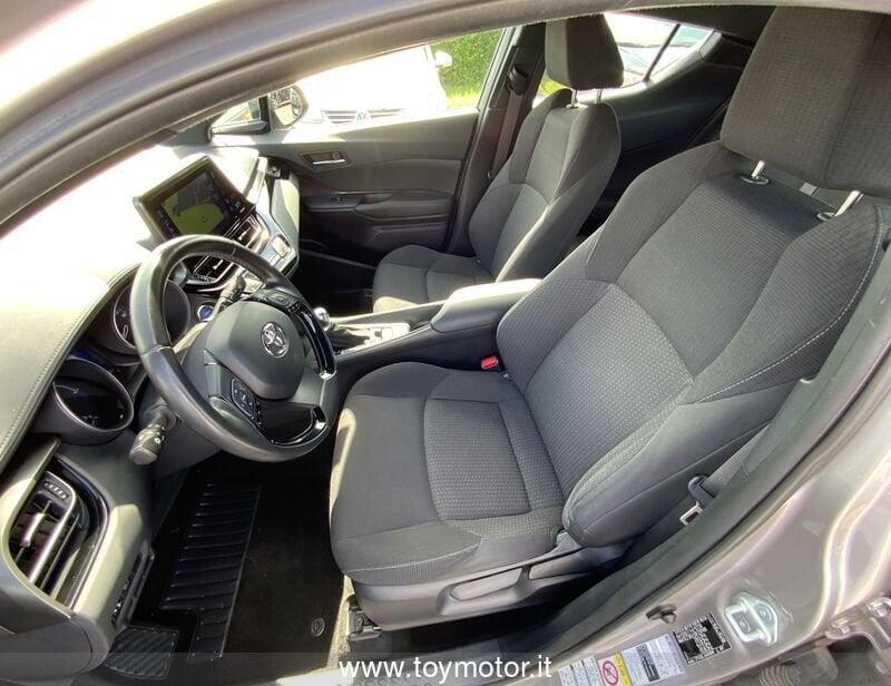 Toyota C-HR (2016-2023) 1.8 Hybrid E-CVT Active