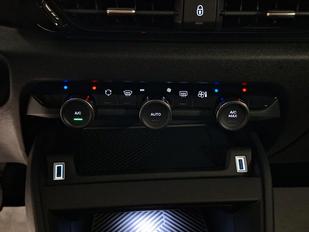 Citroen C4 1.2 PureTech 130CV Plus EAT8 Km. 0 MY'25