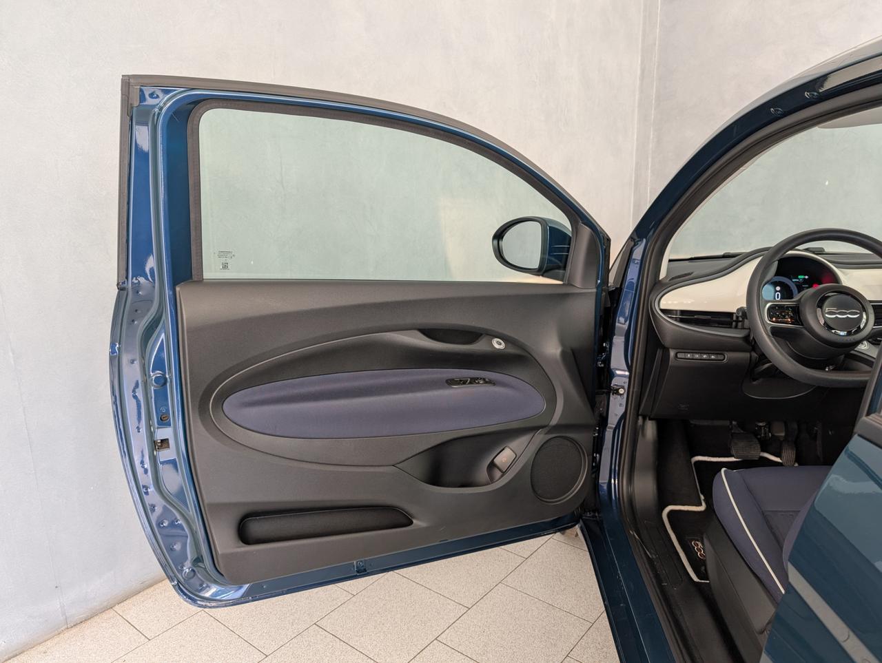 Fiat 500e 23,65 kWh Action