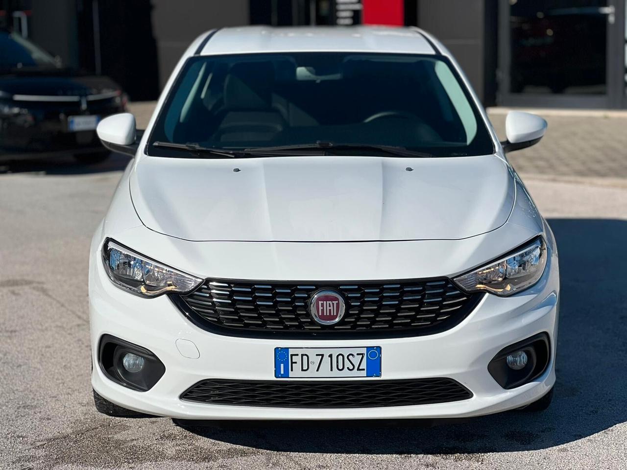 Fiat Tipo 1.6 Mjt S&S 5 porte Easy