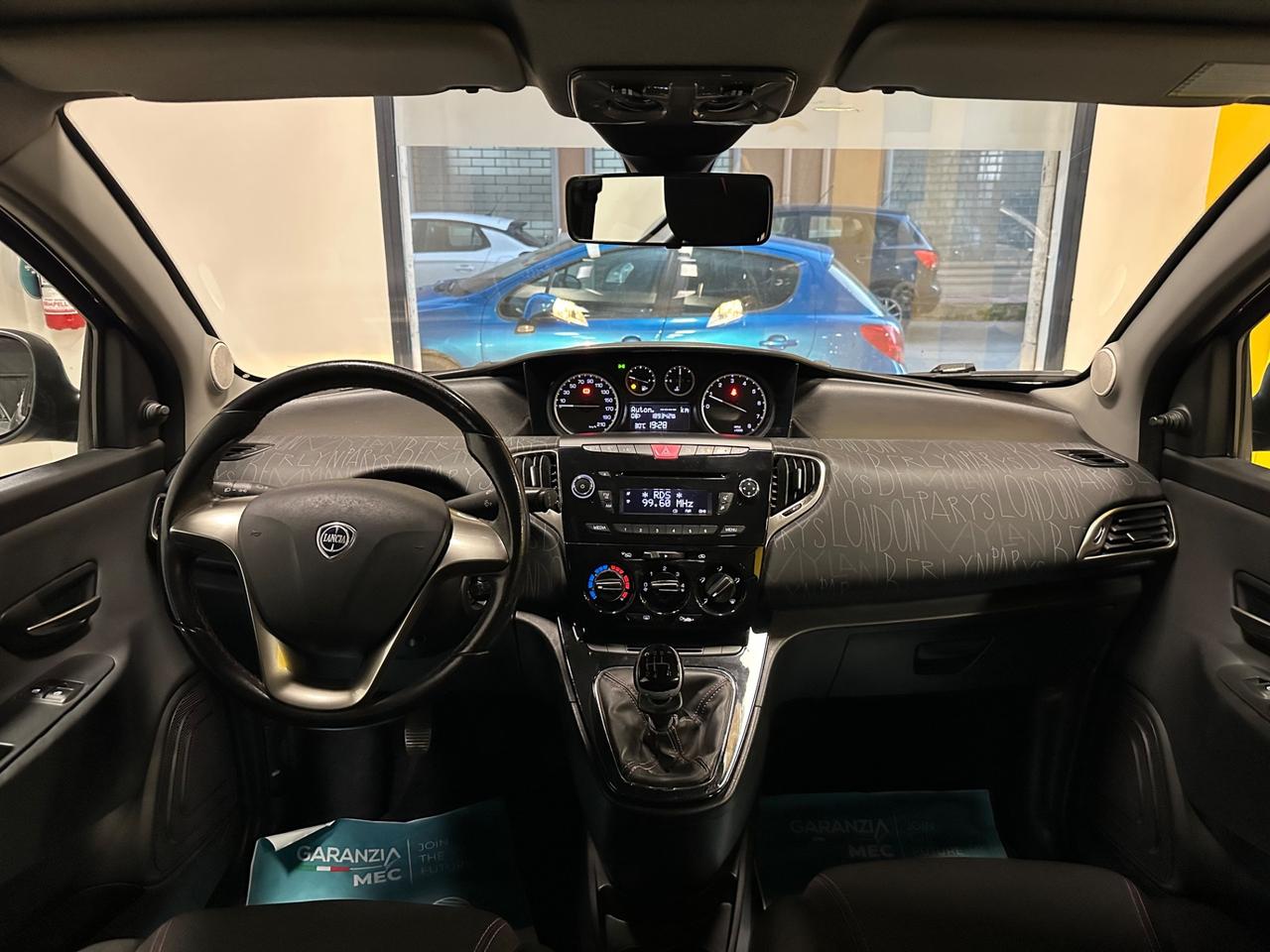 Lancia Ypsilon 1.2 69 CV 5 porte Gold