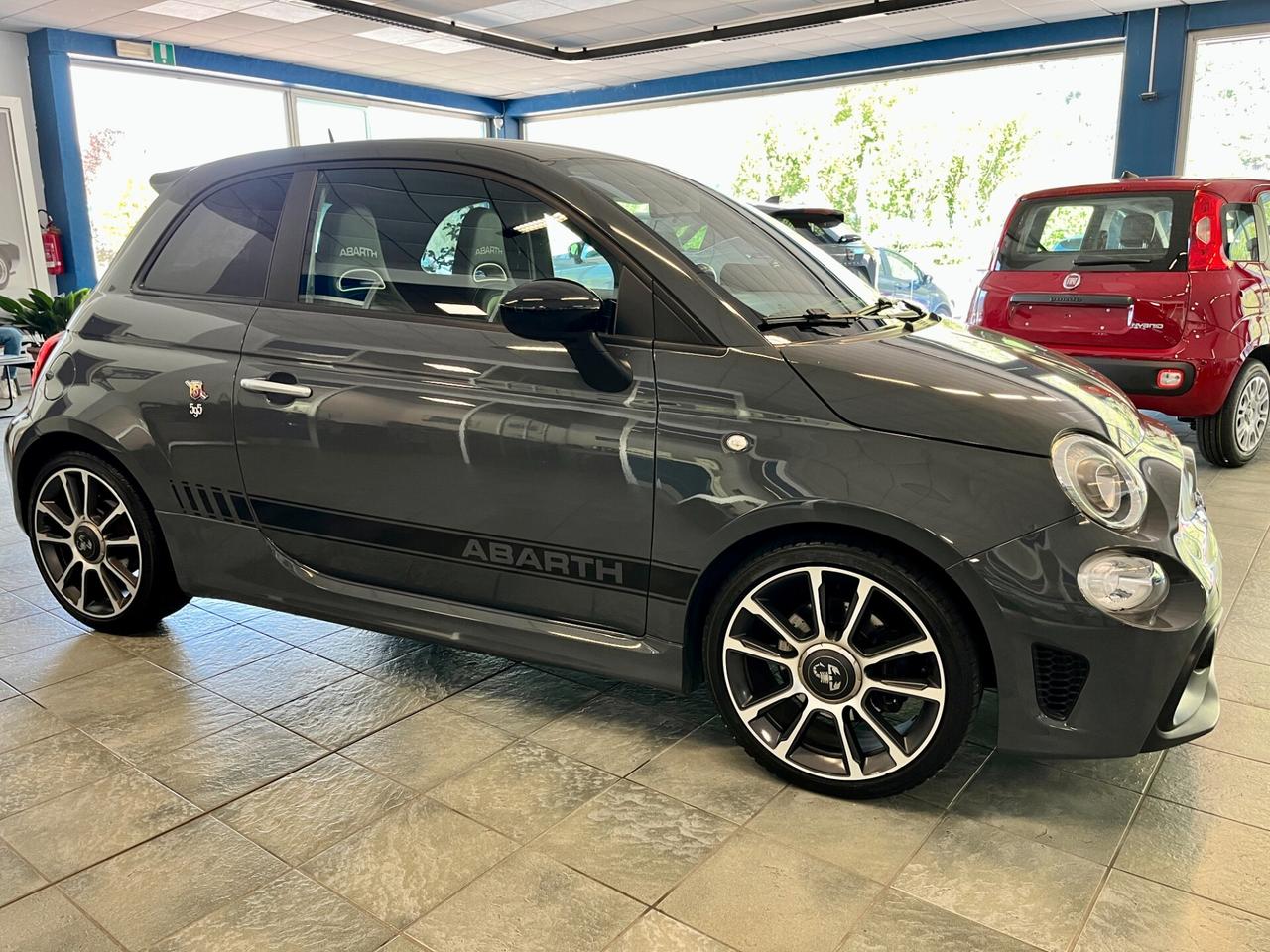Abarth 595 1.4 Turbo T-Jet 165 CV Turismo