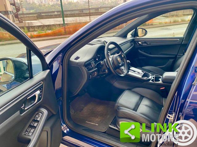 PORSCHE Macan 2.0
