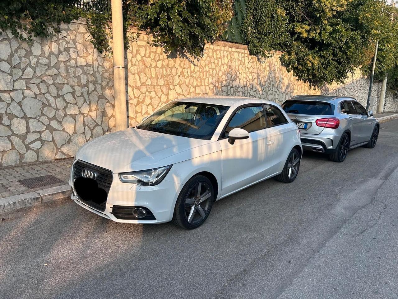 AUDI A1 1.6 TDI 90CV AMBITION 2013 BI-XENON