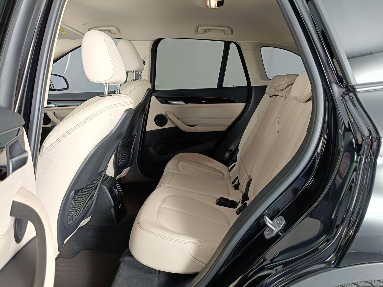 BMW X1 F48 - X1 sdrive20d xLine