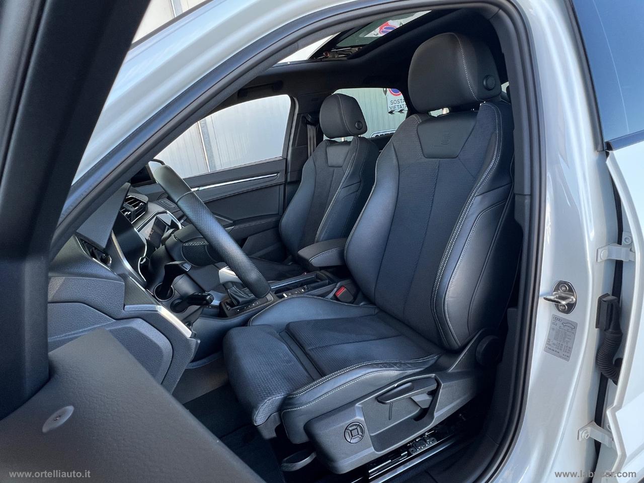 AUDI Q3 SPB 40 TDI quattro S tr. Ident. Black