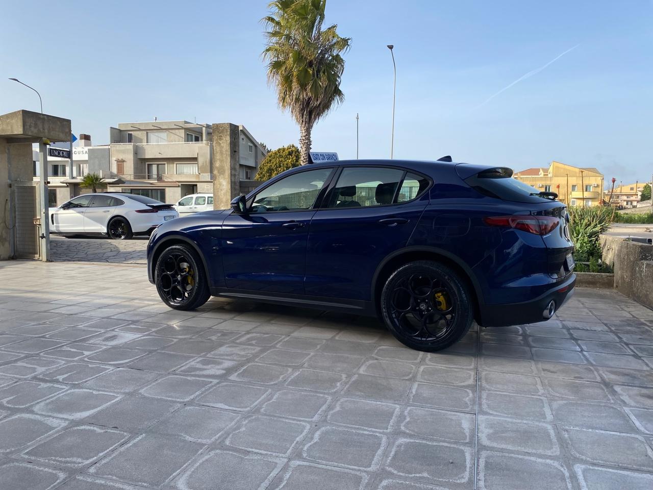 Alfa Romeo Stelvio 2.2 Turbodiesel 160 CV AT8 RWD Business