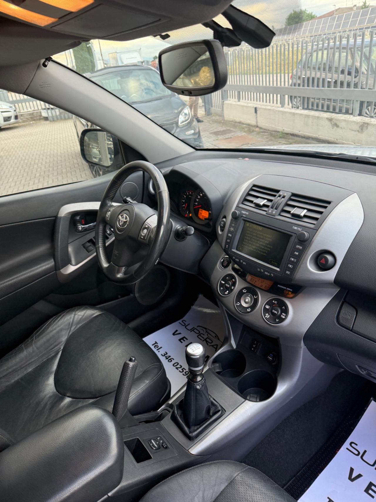 Toyota RAV 4 RAV4 2.2 D-4D 177 CV Luxury